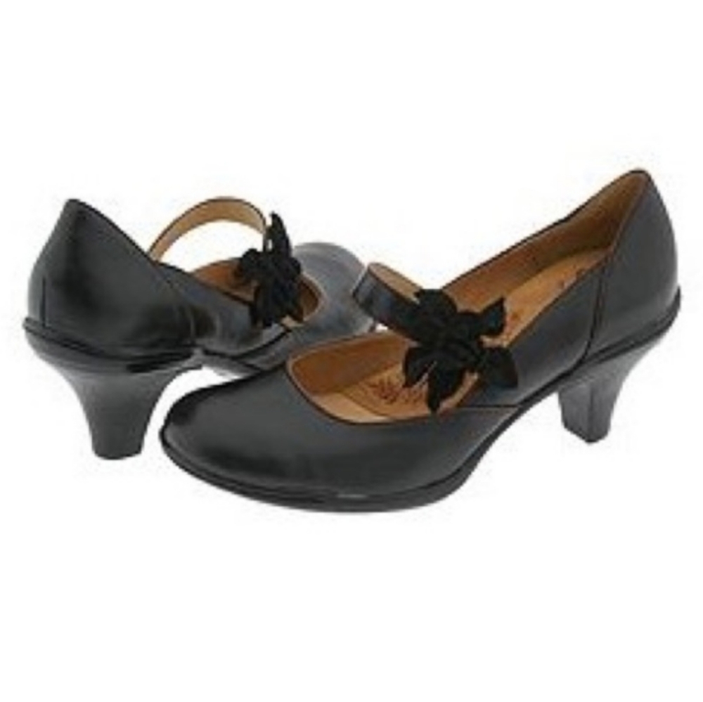 Sofft Comfy Mary Jane Kitten Round Toe Pumps Heels